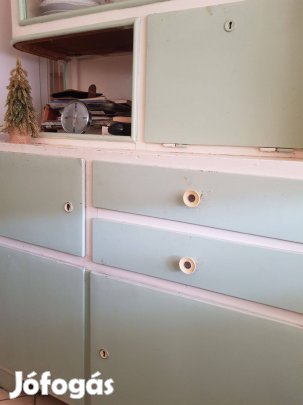 Retro konyhakredenc tartozékaival asztal sámli cipősszekrény szennyest