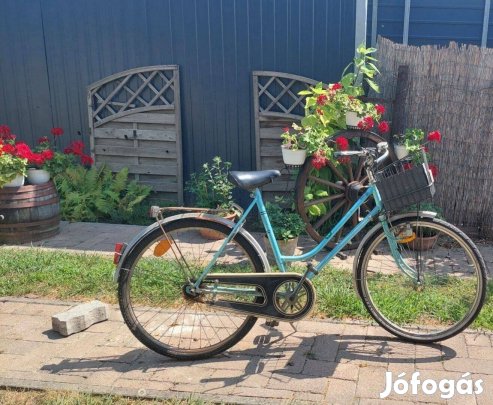 Retro külsejű városi bicikli kerékpár