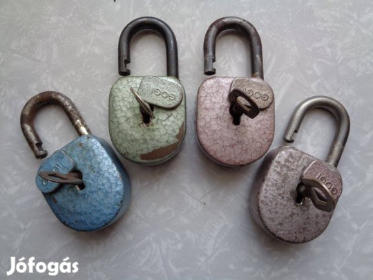 Retró lakatok eladó