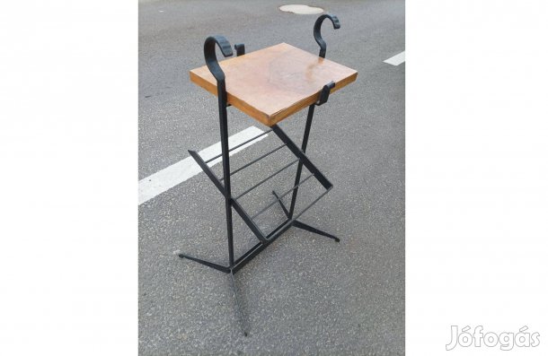 Retró lerakó asztalka fém vázzal