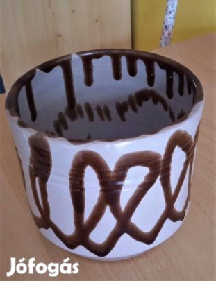 Retro magyar iparművészeti kerámia kaspó D.J. jelzéssel