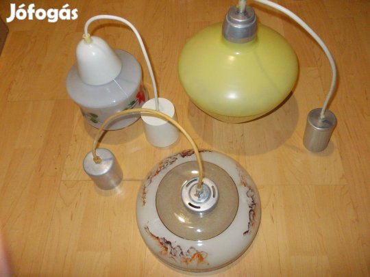 Retró mennyezeti lámpák,égőkkel ,3 darab,ár a háromra vonatkozik