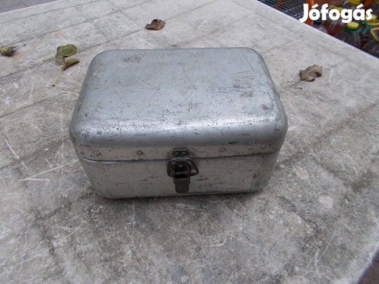 Retro mentődoboz II. tipusú, Aluminium EÜ láda, old timer