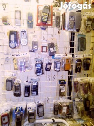 Retro mobiltelefon előlapok komplett házak, több mint 500db. új áll