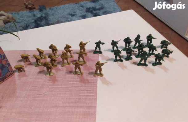Retro müanyag katonák