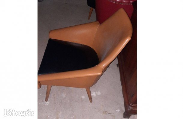 Retro műbőr fotel