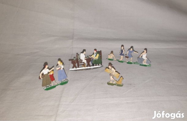 Retró népi jelenetes német ólom figurák