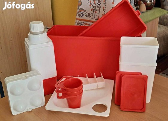 Retró olasz műanyag piknik készlet a 70-es évekből