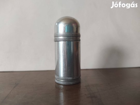 Retro öngyújtó, 5,5 cm, gömb alakú fej