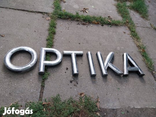 Retró optika homlokzati felírat krómozott alu lemez betűk antik