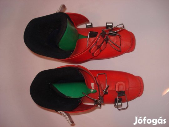 Retro piros osztrák gyerek sícipő