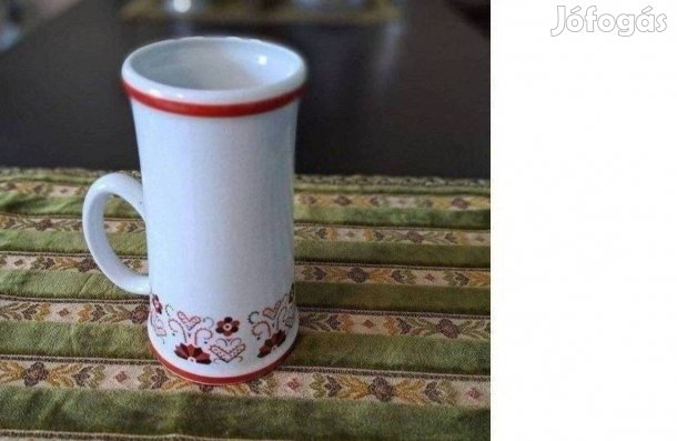 Retro porcelán korsó