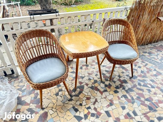 Retro rattan asztal +2szék