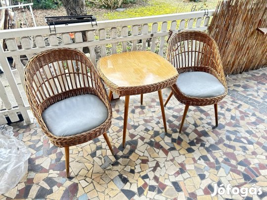 Retro rattan asztal +két szék