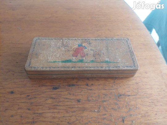 Retro régi fa tolltartó