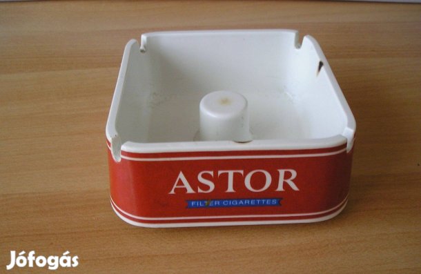 Retro reklámhamutartó