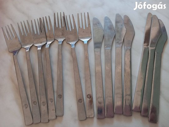 Retro repülőtéri villa 7db és 7 db kés