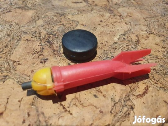 Retro ritka trafikos támadó levegő föld rakéta robbanóanyaggal dmsz