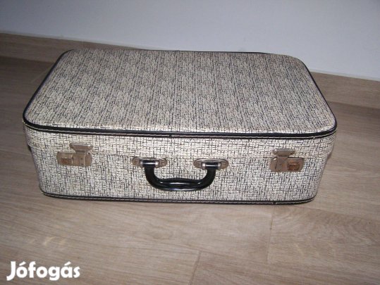 Retró szürke bőrönd