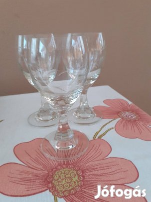 Retro talpas üveg boros pohár csiszolt mintás 3 db