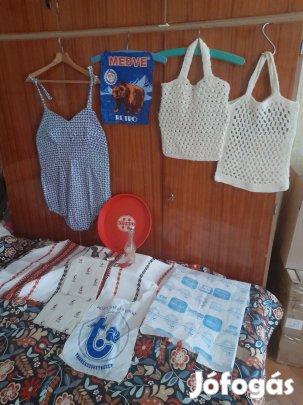 Retro tárgyak vegyesen