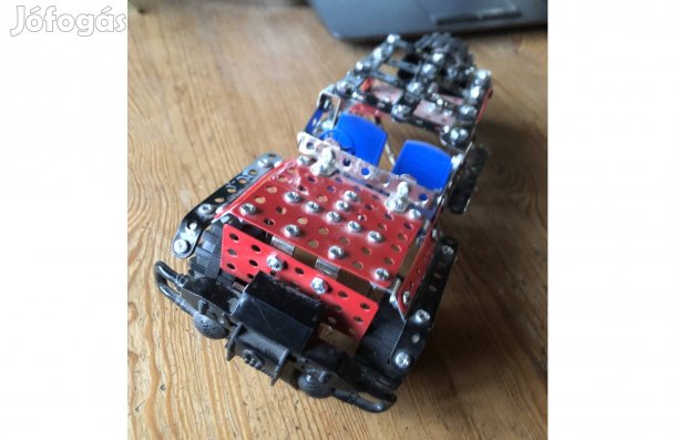 Retró technic autó ,nem teljes 5000 Ft