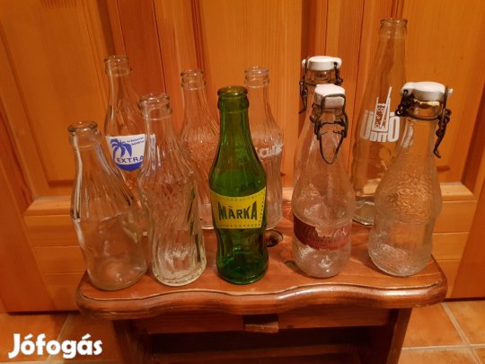 Retró üdítős üvegek