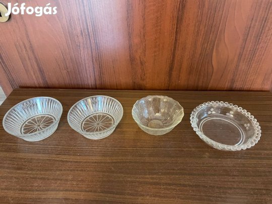 Retro üveg tálkák vegyesen