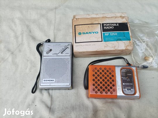 Retró zseb rádiók egyben.