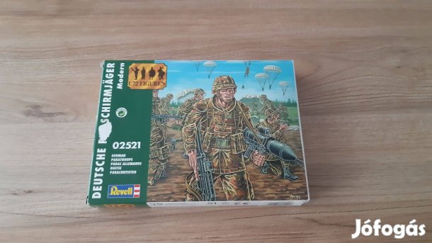 Revell 02521 - German Paratroopers modern makett eladó!