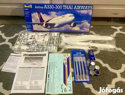 Revell 04870 Thai Airways 2013 kiadású repülő makett + Ajándék.