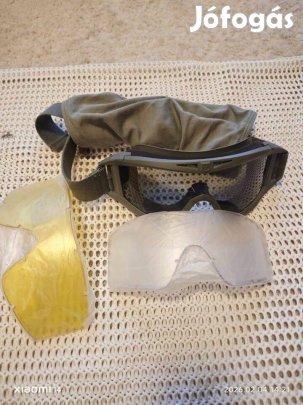 Revision Desert Locust Taktikai lövész védőszemüveg félár alatt