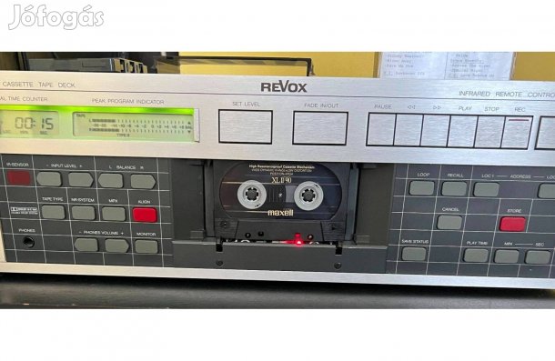 Revox B-215 kazettás magnó