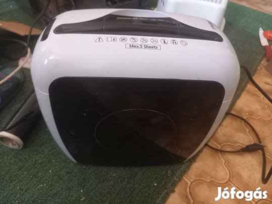 Rexel iratmegsemmisítő 5 lapos hibás