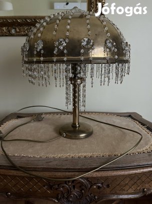 Réz asztali lámpa gyöngyökkel