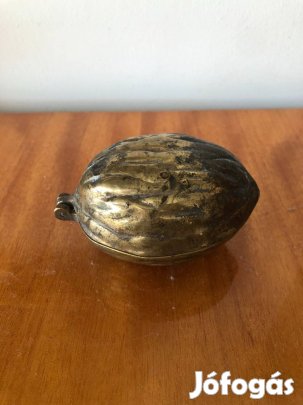 Réz dió alakú hamuzó