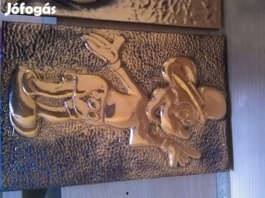 Réz faliképek, kalocsai mintás falidísz, falitányérok