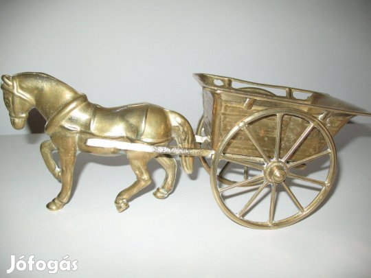 Réz ló-szekérrel szobor eladó