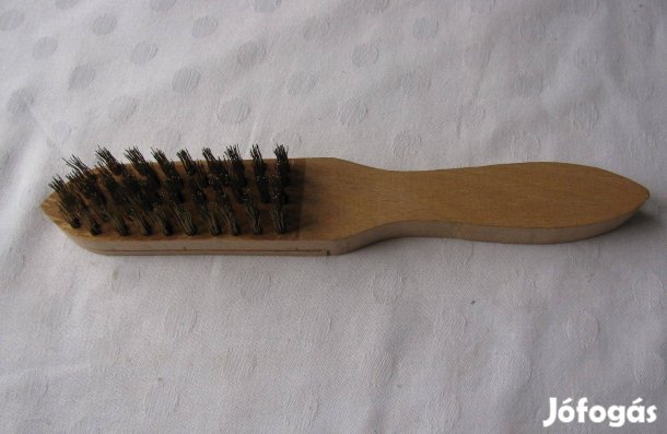 Rézsörtéjű drótkefe fa és műanyag nyéllel