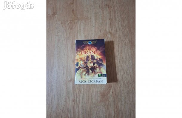 Rick Riordan: A vörös piramis (Kane krónikák 1.)