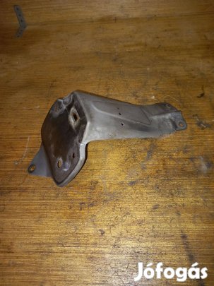 Riga 16 / 22 hátsó lámpa tartó vas