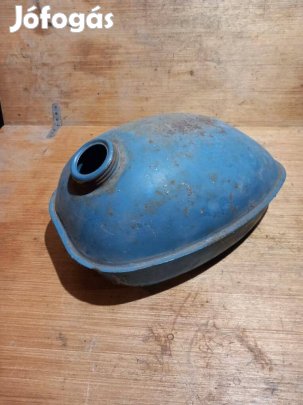 Riga 3 / Riga 4 üzemanyag tank