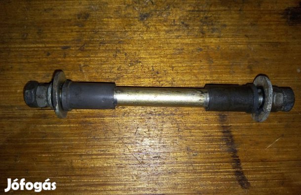 Riga komplett hátsó lengővilla tengely perselyekkel