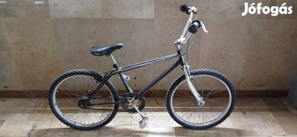 Ritka 24-es (tehát nem a szokásos 20-as) BMX