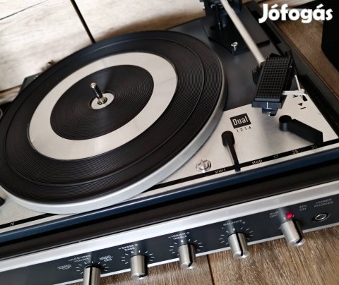 Ritka Dual P60 hordozható lemezjátszó szett eladó! 
