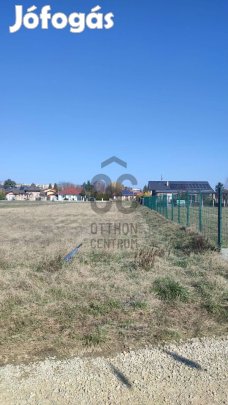 Ritka lehetőség! Belterületi építési telek eladó Komáromban!