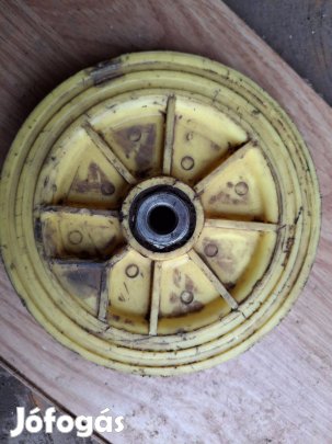 Robi151 berantohoz muanyag tarcsa