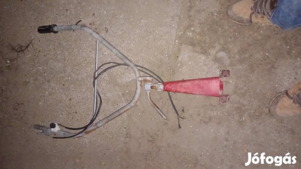 Robi 151 kormány,kezelő szervekkel