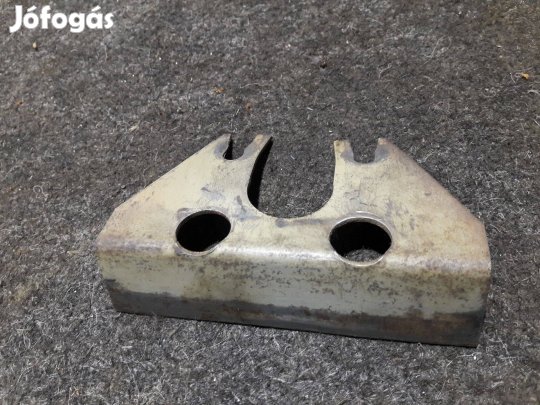 Robi 50 kapálógép gyári benzintank merevítő henger közdarab lemez