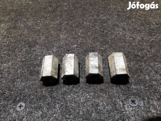 Robi 50 kapálógép gyári hengerfej leszorító anya szett